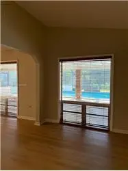 Propiedad de alquiler con 4 dormitorios y 2 baños en Miami