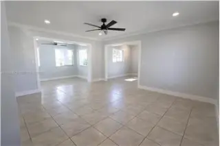 Propiedad de alquiler con 3 dormitorios y 2 baños en Miami
