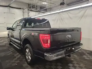 Ford F-150 2022 4x4 Lariat 4dr SuperCrew 5.5 ft. SB