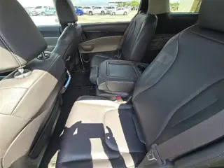 Kia Carnival 2025 LX 4dr Mini-Van
