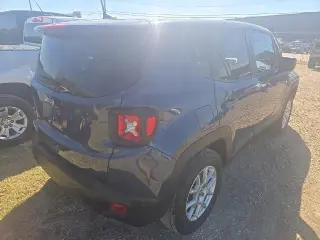 Jeep Renegade 2023 4x4 Latitude 4dr SUV