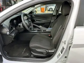 Hyundai ELANTRA 2024 SEL 4dr Sedán