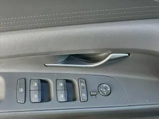 Hyundai ELANTRA 2024 SE 4dr Sedán