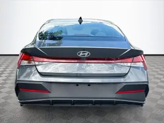 Hyundai ELANTRA 2024 SE 4dr Sedán