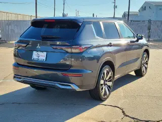 Mitsubishi Outlander 2025 SE 4dr SUV