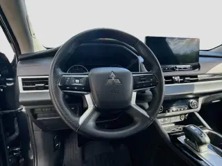 Mitsubishi Outlander 2025 SE 4 SUV