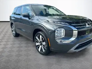 Mitsubishi Outlander 2025 SE 4 SUV