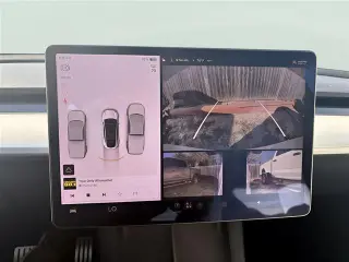 Tesla Model Y 2021 AWD Performance 4dr Crossover