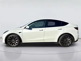 Tesla Model Y 2021 AWD Performance 4dr Crossover
