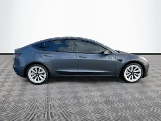 Tesla Model 3 2022 AWD Long Range 4dr Sedán
