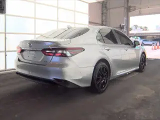 Toyota Camry 2022 LE 4dr Sedán