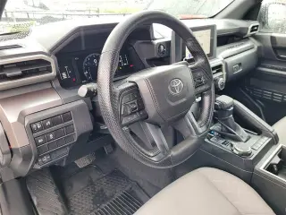 Toyota Tacoma 2024 4x4 SR5 4dr Double Cab 5.0 ft SB