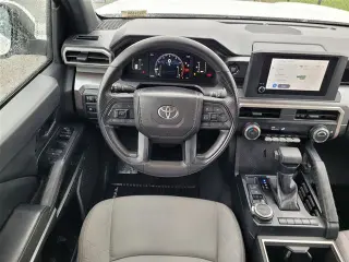 Toyota Tacoma 2024 4x4 SR5 4dr Double Cab 5.0 ft SB