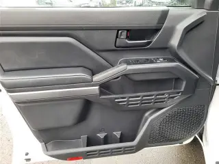 Toyota Tacoma 2024 4x4 SR5 4dr Double Cab 5.0 ft SB