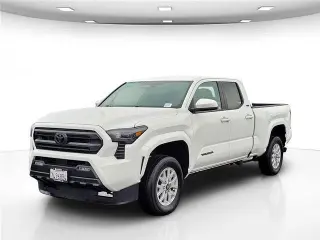Toyota Tacoma 2024 4x4 SR5 4dr Double Cab 5.0 ft SB