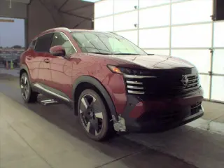 Nissan Kicks 2025 AWD SR 4d Crossover