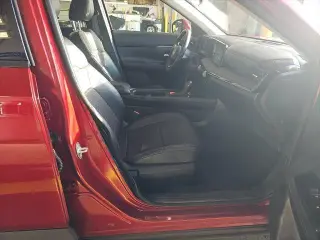 Nissan Kicks 2025 AWD SR 4d Crossover