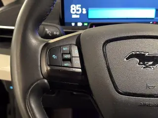 Ford Mustang Mach-E 2023 AWD Premium 4dr SUV