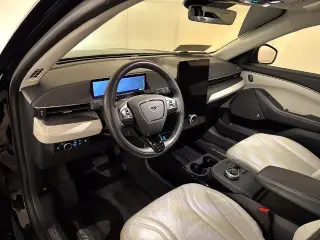 Ford Mustang Mach-E 2023 AWD Premium 4dr SUV