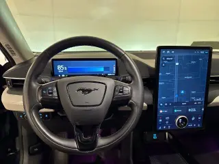 Ford Mustang Mach-E 2023 AWD Premium 4dr SUV