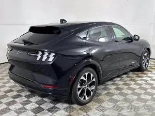 Ford Mustang Mach-E 2022 AWD Premium 4dr SUV