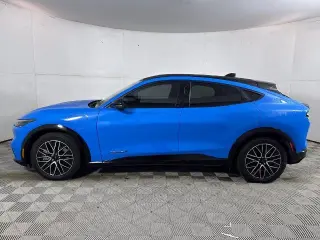 Ford Mustang Mach-E 2024 Premium SUV de 4 puertas