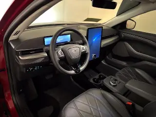 Ford Mustang Mach-E 2023 AWD Select 4dr SUV