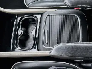 Chrysler Pacifica 2023 Limited 4dr Mini-Van