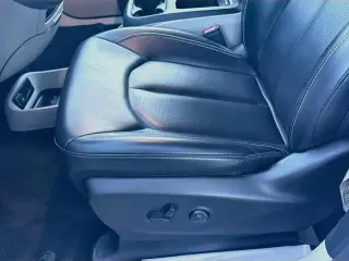 Chrysler Pacifica 2023 Touring L 4d Mini-Van