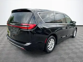 Chrysler Pacifica 2025 Select 4dr Mini-Van
