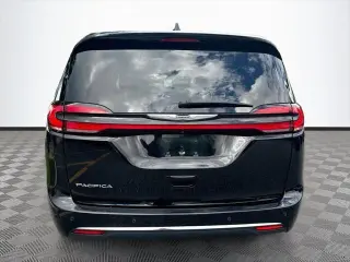 Chrysler Pacifica 2025 Select 4dr Mini-Van