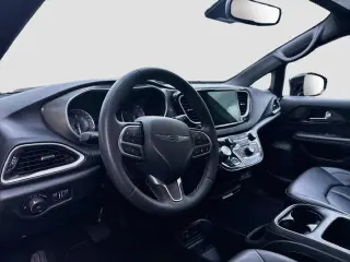 Chrysler Pacifica 2025 Select 4dr Mini-Van