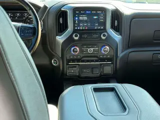 GMC Sierra 1500 2021 4x4 SLT 4dr Crew Cab 5.8 ft. SB