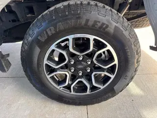 Ford F-150 2023 4x4 XLT 4dr SuperCrew 5.5 ft. SB