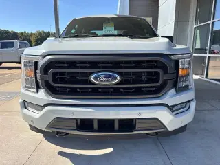 Ford F-150 2023 4x4 XLT 4dr SuperCrew 5.5 ft. SB