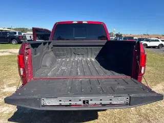 Ford F-150 2018 4x4 XLT 4dr SuperCrew 5.5 ft. SB