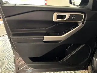 Ford Explorer 2023 AWD XLT 4dr SUV