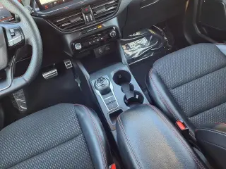 Ford Escape 2024 con tracción en las cuatro ruedas ST-Line de 4 puertas SUV