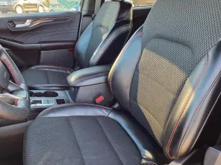 Ford Escape 2024 con tracción en las cuatro ruedas ST-Line de 4 puertas SUV