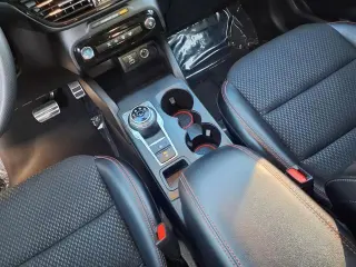 Ford Escape 2024 con tracción en las cuatro ruedas ST-Line 4dr SUV
