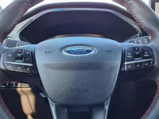 Ford Escape 2024 con tracción en las cuatro ruedas ST-Line 4dr SUV