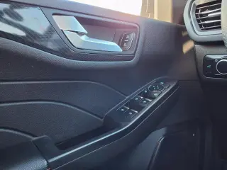 Ford Escape 2024 con tracción en las cuatro ruedas ST-Line 4dr SUV