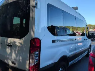 Ford Transit 2023 350 XL 3dr LWB Techo de medio tamaño para vehículos de pasajeros