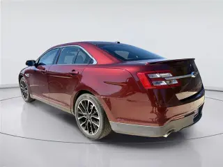 Ford Taurus 2018 SEL de 4 puertas Sedán