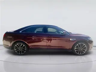 Ford Taurus 2018 SEL de 4 puertas Sedán