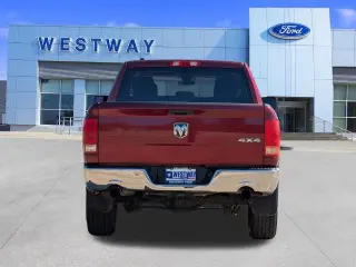 Ram 1500 Classic 2020 4x4 Tradesman 4dr Crew Cab 5.5 ft. SB Pickup