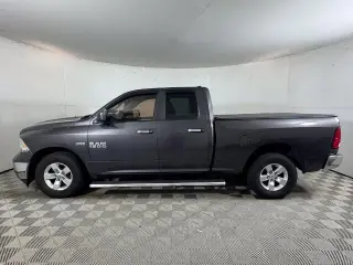 Ram 1500 2015 4x2 SLT 4dr Quad Cab 6.3 ft. Pickup