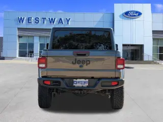 Gladiator 2022 4x4 Sport 4dr Crew Cab 5.0 ft. SB