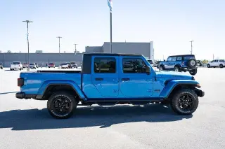Gladiator 2021 4x4 Sport 4dr Crew Cab 5.0 ft. SB