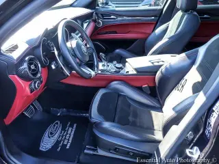 Alfa Romeo Stelvio 2018 AWD Quadrifoglio 4dr Crossover